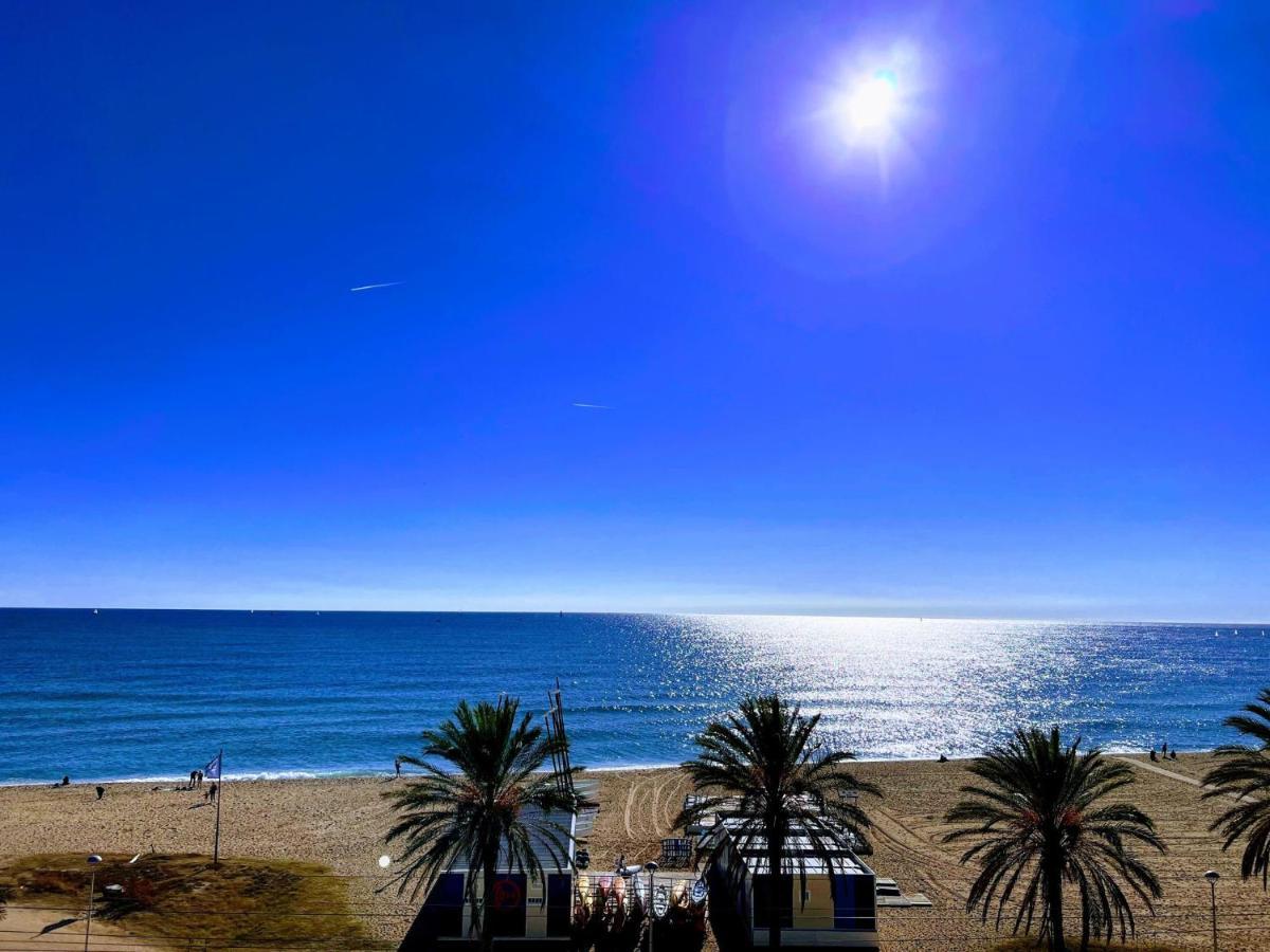 Vilador Beach Hotel Masnou Exterior foto